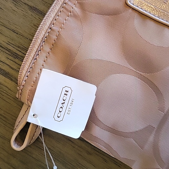 NWT Coach bundle pouch and perfume - Picture 7 of 13